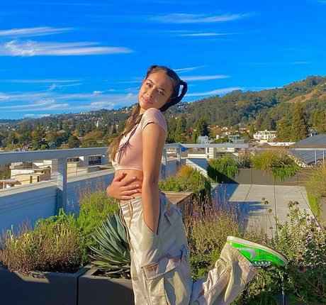 Buhnny high quality model pictures