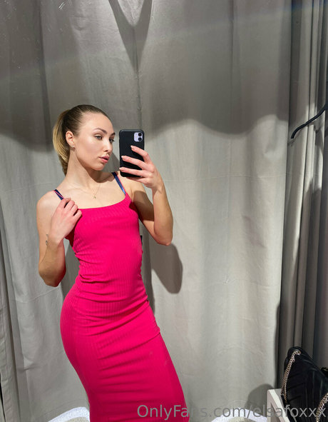 elsafoxxx pornstar naked image