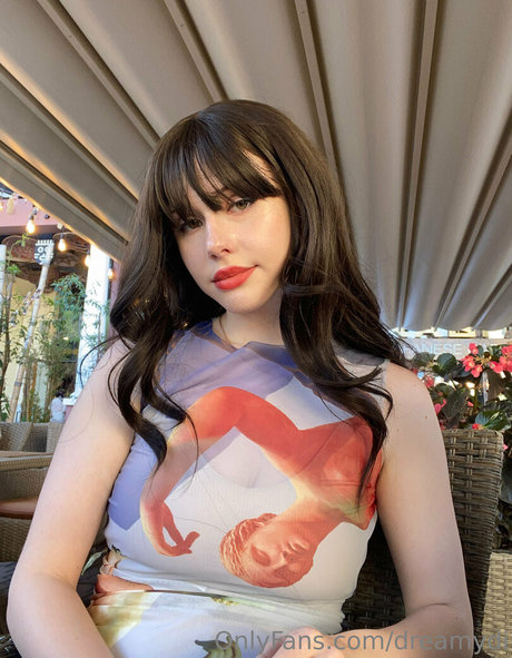Dreamydi model nudes pictures
