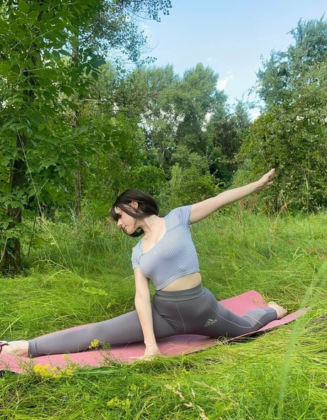 Dreamydi model naked archive