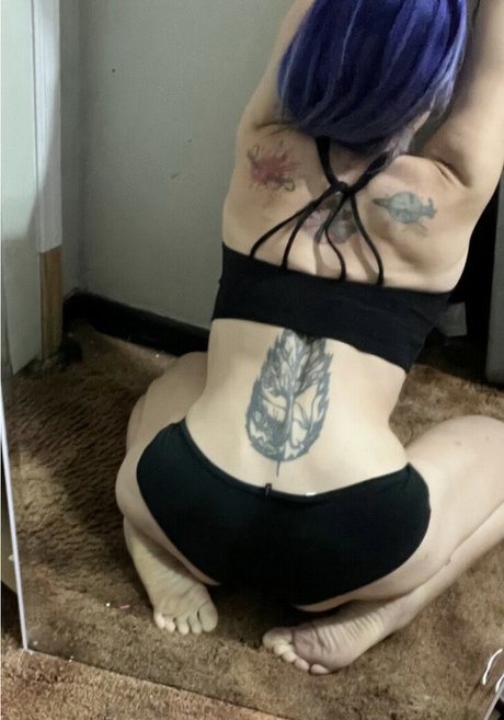 Kintinue pornstar naked image