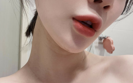 asuna model art galleries