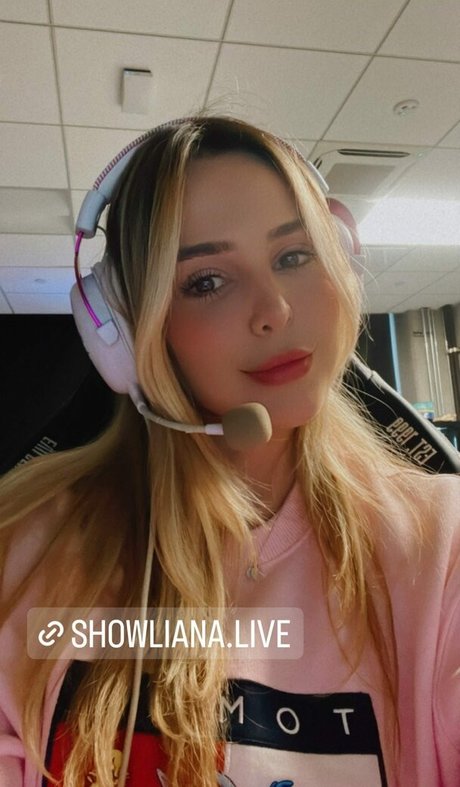 Showliana best star gallery