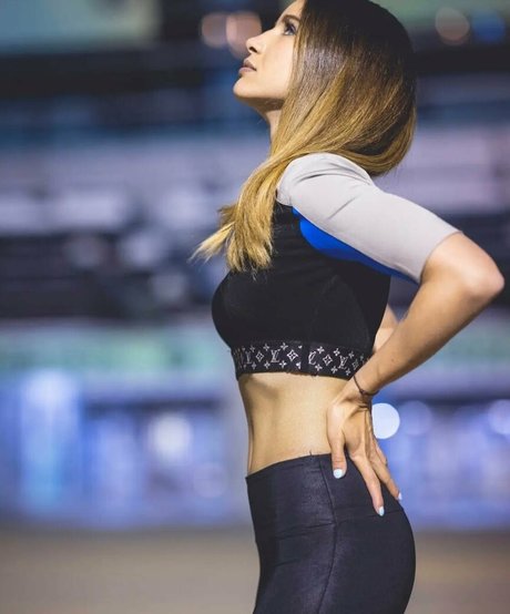 Laure Valee adult star images