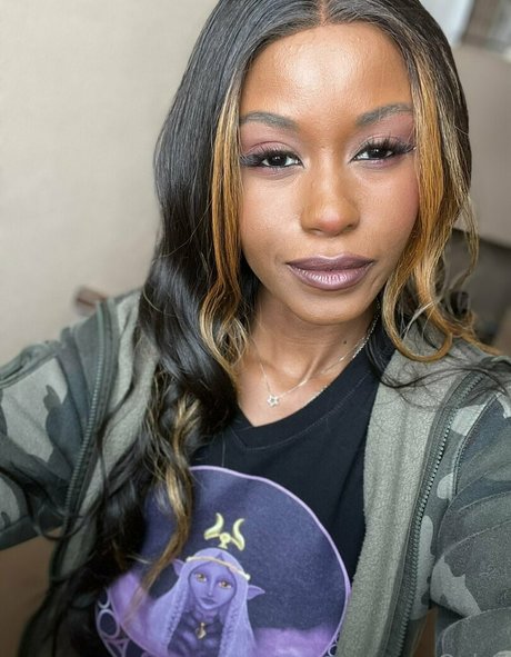 jezabelvisser naked star galleries