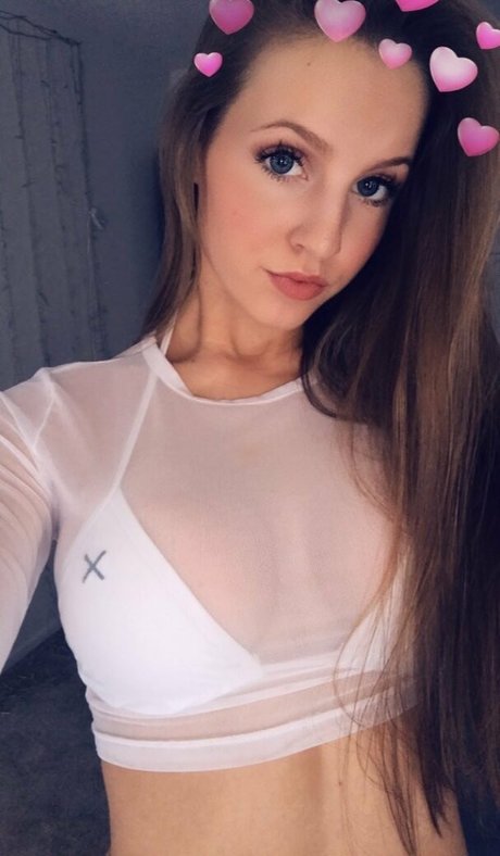 Olivia Schimmel pornographic model pics