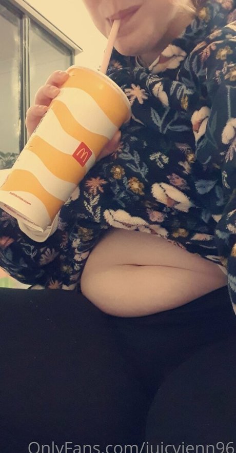 juicyjenn96 porn model image