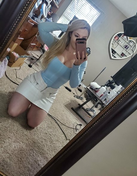 MissHeatherbby pornstar pictures