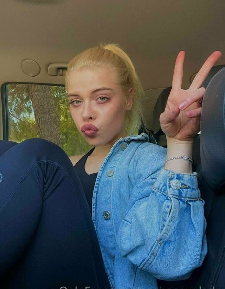 cuckold onlyfans pornographic photos