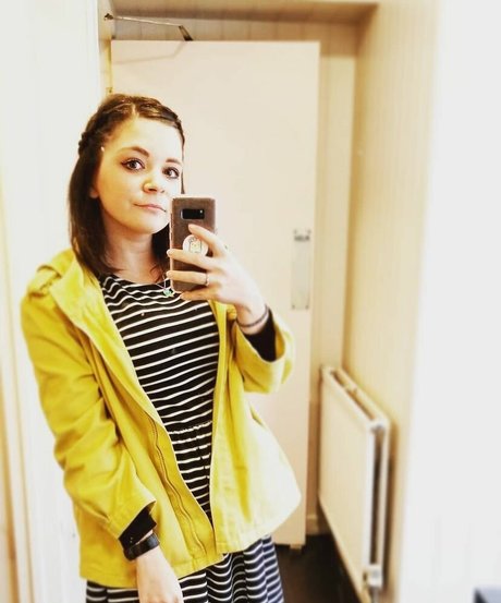 cowtail hot model pics