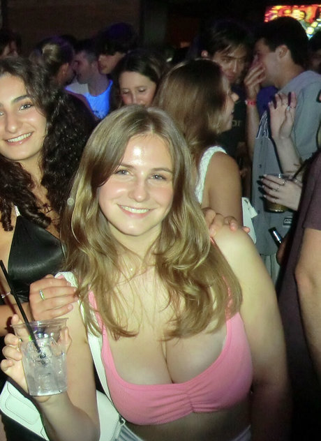 Bela S top pornstar pics