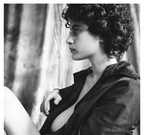 Anna Pittureri perfect star image