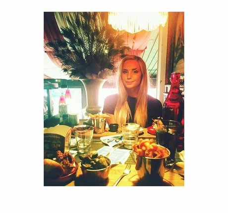 Alma Tandrup star perfect galleries