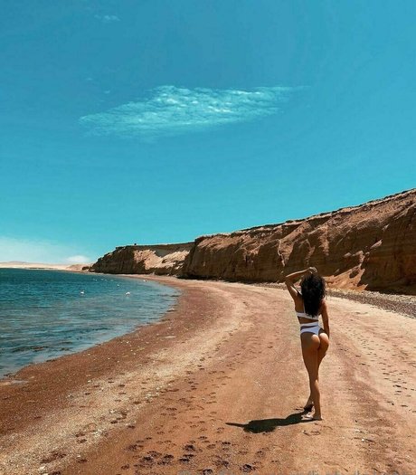 hot dakota nice model images