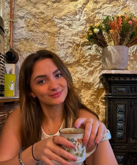 Rosie Bentham xxx pornstar pic