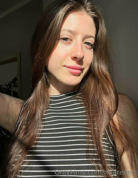 miareeed beautiful pornstar image