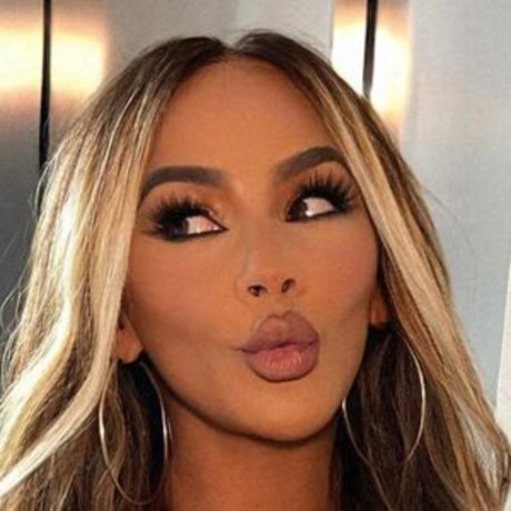 Chelsee Healey pornographic model photo