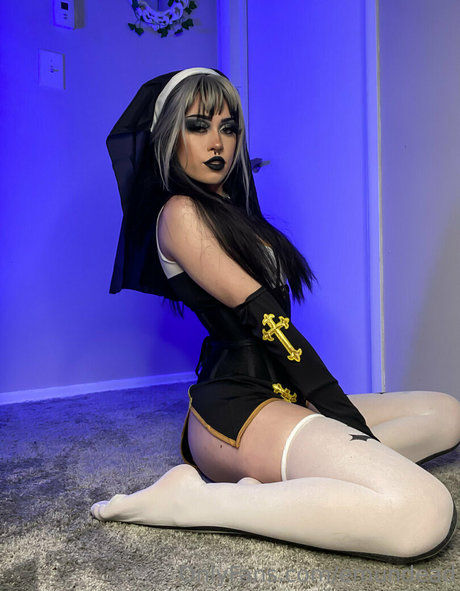 emundead exclusive model images