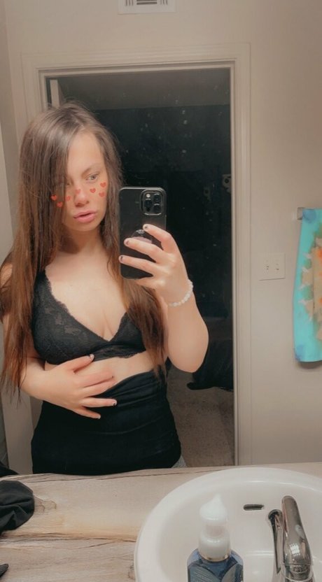 victorialunaarose model exclusive picture