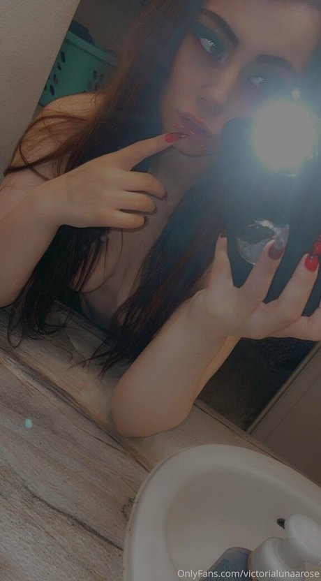 victorialunaarose pornstar naked gallery