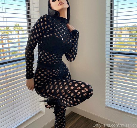 Missrichand sexy model pictures