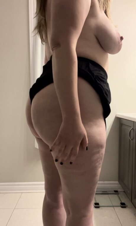 MissesP porn star picture