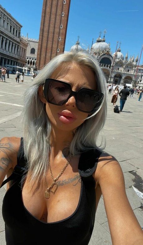 deeadivina high quality star images