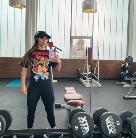 Sarah Slavo sex star pics