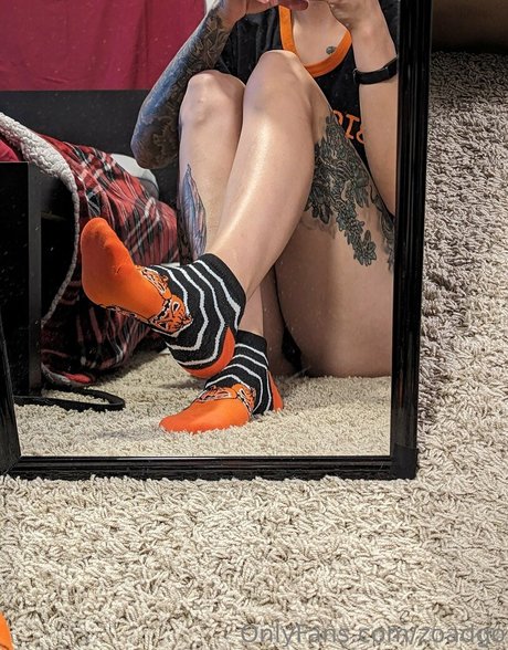 zoadgo naked star photo