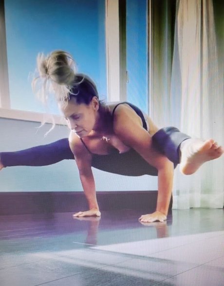 Trish Stratus hot model galleries