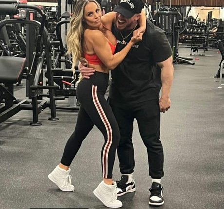 Trish Stratus nude star pics