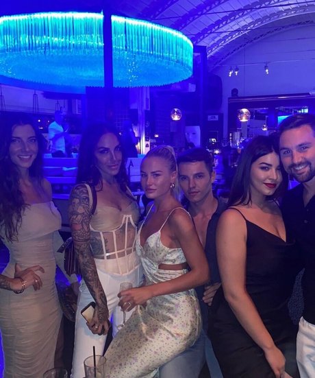 Anna Rebellato model sexy pic