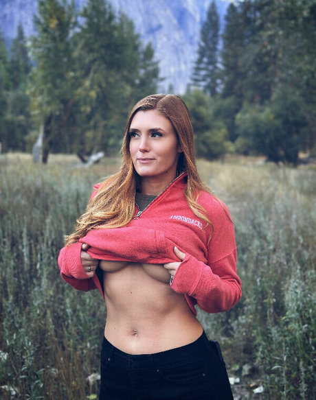 Pepper Reign star exclusive pic