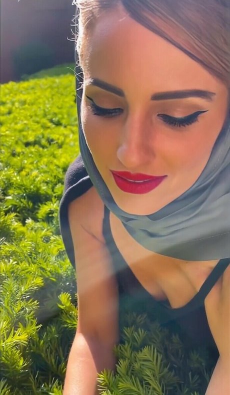 Dianna Agron model top gallery