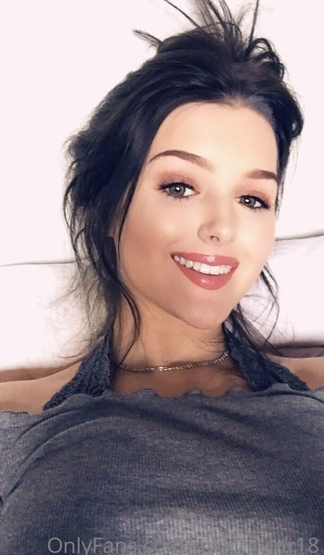 jordanlewis18 exclusive star picture