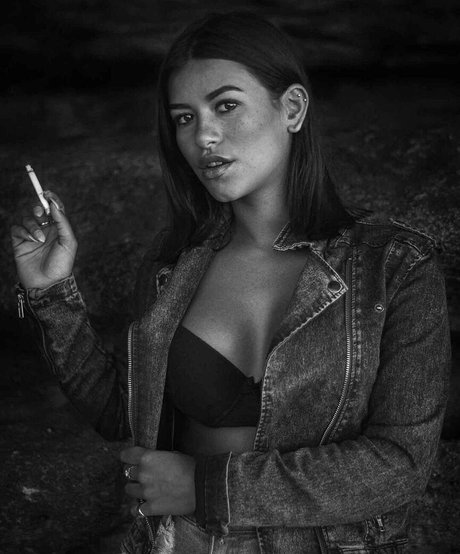 Justine Reine Marie pornstar naked photos