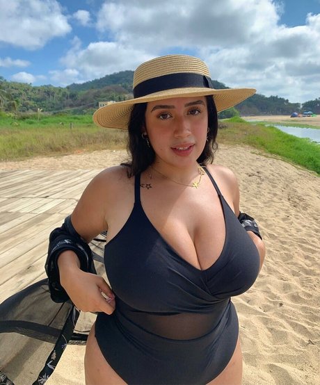 baelib xxx model gallery