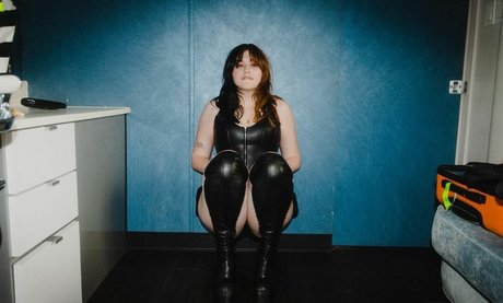 Gayle pornographic star img