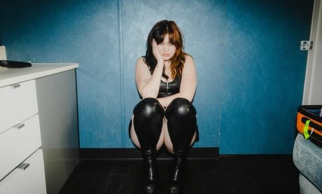 Gayle star nude image