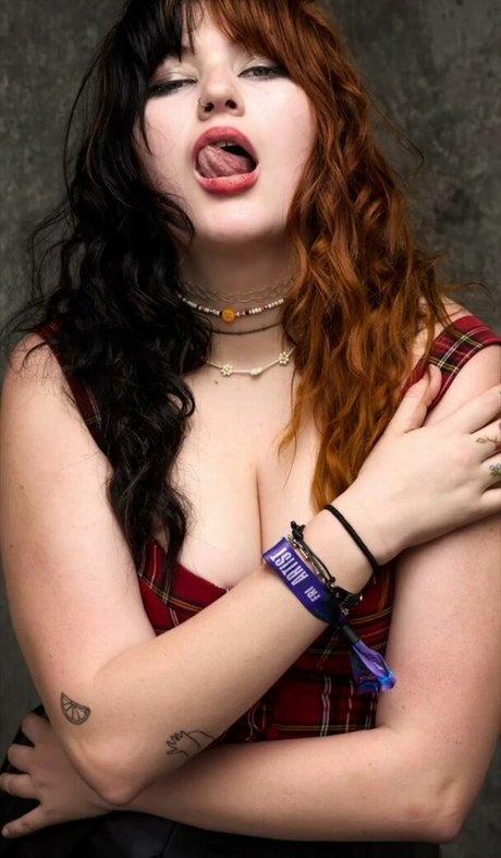 Gayle star pornographic pictures