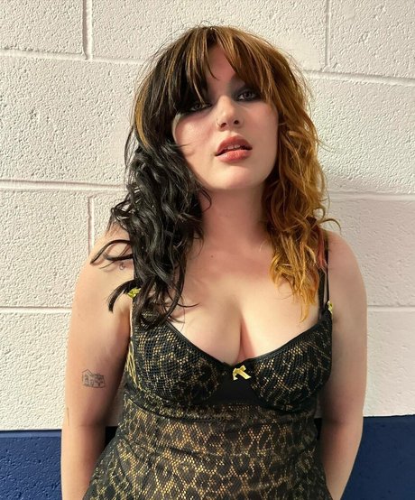 Gayle pretty actress image