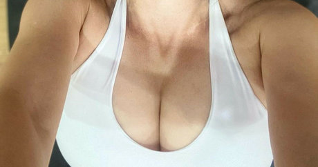 Rachel Sherazade model img