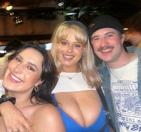 Jasmine Ramage model photos