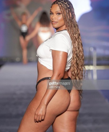 Kamie Crawford star xxx pic