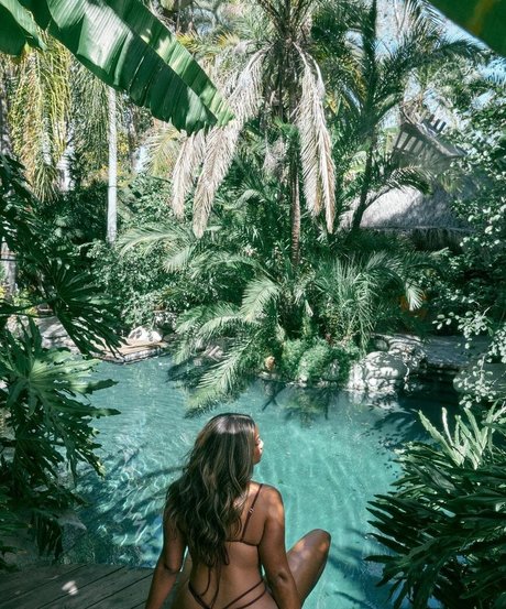 Kamie Crawford sex actress pic