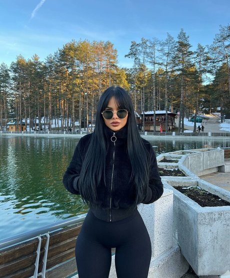 _colovic jana_ sex actress galleries