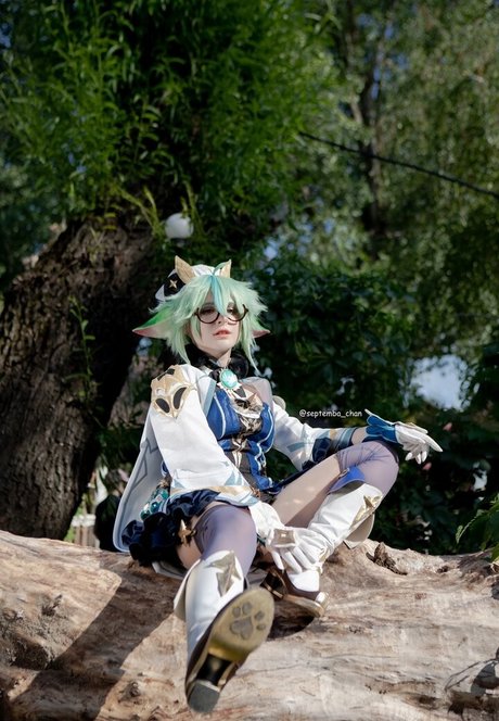 Septemba Chan erotic pornstar photos