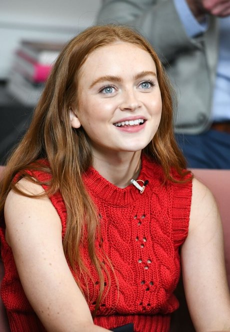 Sadie Sink hot actress archive