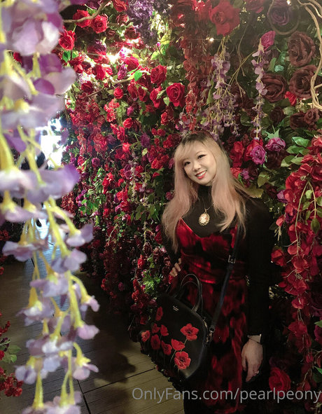 pearlpeony nice actress image