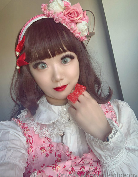 pearlpeony pornstar erotic pic